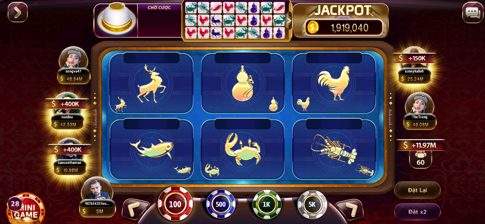 A screenshot of the Phtaya mobile app showcasing the vast selection of slot games available for players.